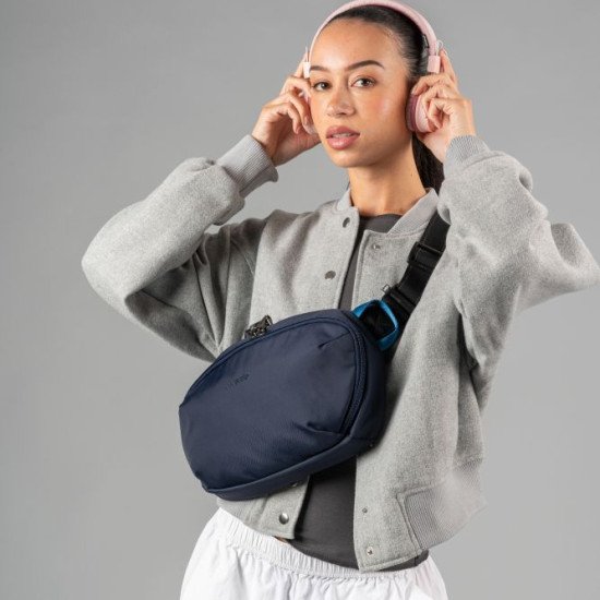 Сумка через плече антизлодій Pacsafe Metrosafe X Urban Sling, колір темно-синій - 30615658