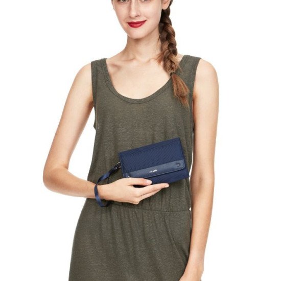 Гаманець-клатч антизлодій Pacsafe RFIDsafe clutch, колір темно-синій - 11015645