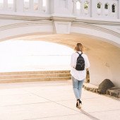 Рюкзак жіночий антизлодій Pacsafe Stylesafe Sling, колір чорний - 20605100