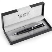 Ручка пластикова кулькова Voyager Charles dickens в чохлі, колір чорний - V1104-03 Ручка пластикова кулькова Voyager Charles dickens в чохлі, колір чорний - V1104-03