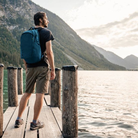 Рюкзак туристичний антизлодій Pacsafe Eco 25, колір синій/чорний - 41101530