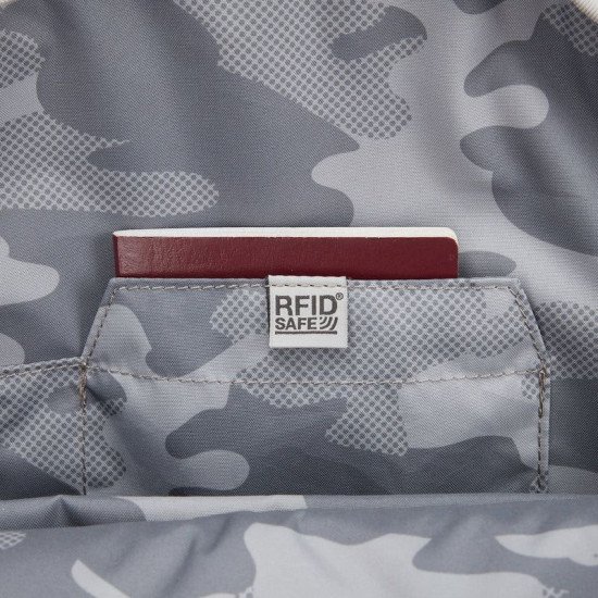 Рюкзак міський антизлодій Pacsafe GO 15, колір чорний/помаранчевий - 35110130 Рюкзак міський антизлодій Pacsafe GO 15, колір чорний/помаранчевий - 35110130