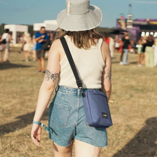 Сумка через плече антизлодій Pacsafe GO Festival Crossbody, колір темно-синій - 35170651