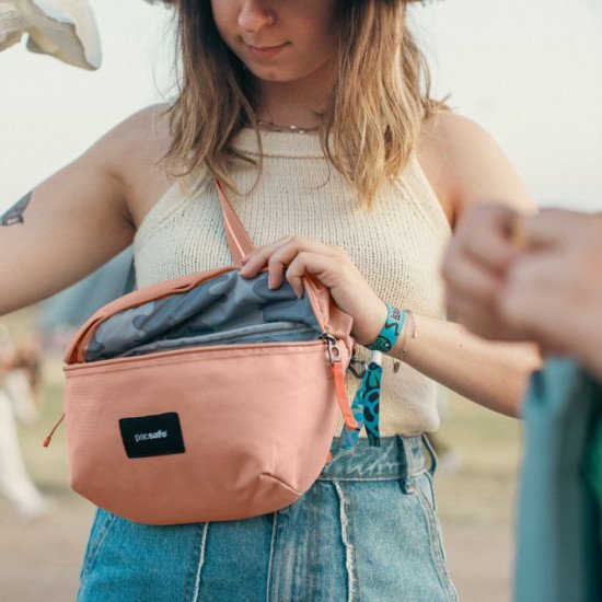 Сумка через плече антизлодій Pacsafe GO Sling, колір рожевий - 35100340