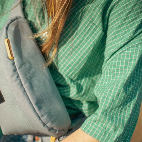 Сумка через плече антизлодій Pacsafe GO Sling, колір свіжий м'ятний - 35100528