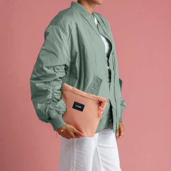 Сумка через плече антизлодій Pacsafe GO Crossbody, колір рожевий - 35125340