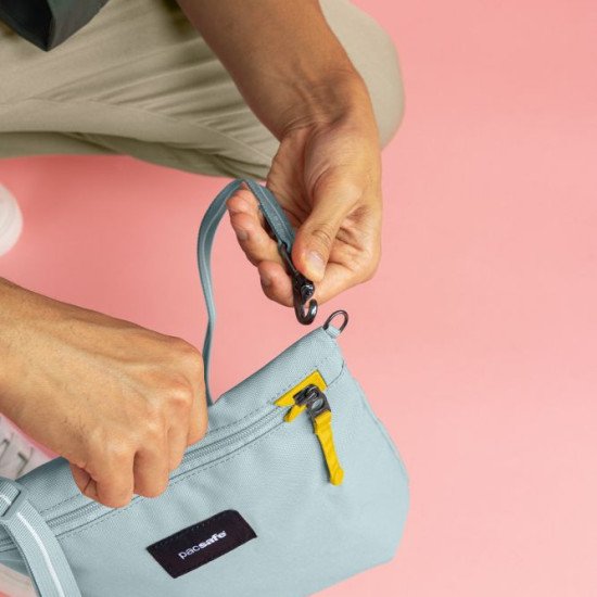 Сумка через плече антизлодій Pacsafe GO Crossbody, колір свіжий м'ятний - 35125528