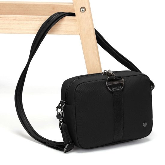 Сумка через плече жіноча антизлодій Pacsafe Citysafe CX square Crossbody, колір чорний - 20436138 Сумка через плече жіноча антизлодій Pacsafe Citysafe CX square Crossbody, колір чорний - 20436138