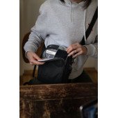 Сумка через плече антизлодій Pacsafe LS100 Crossbody, колір чорний - 40131138
